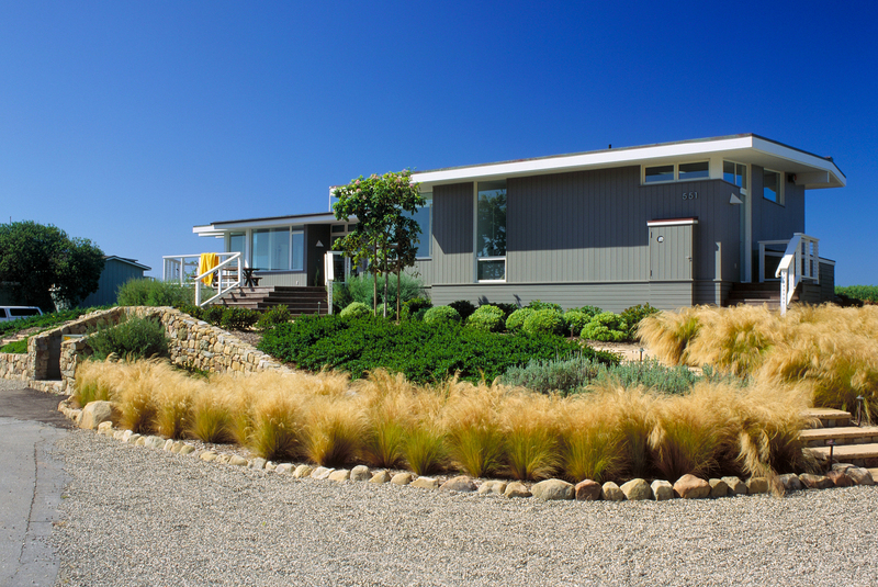 Modern Carpinteria Beach House - DD Ford Construction - Santa Barbara ...